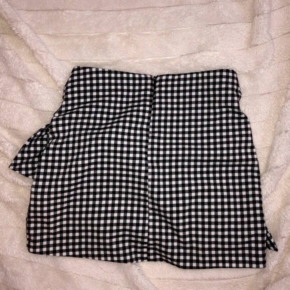 Women’s Black and White Plaid Skirt - Picture 2 of 3